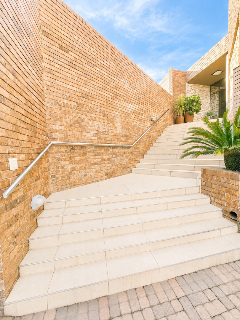 4 Bedroom Property for Sale in Wilkoppies North West